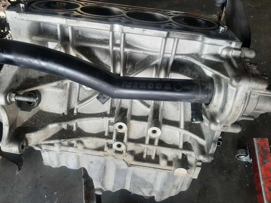 bloc motor ambielat 1.6 fsi blf vw golf 5