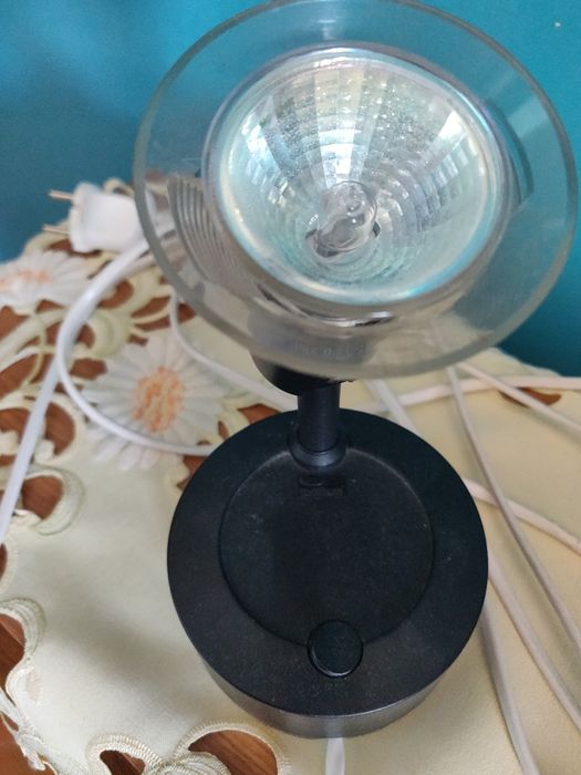 Veioză de sticlă si cu bec LED