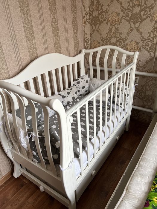 Детская кроватка