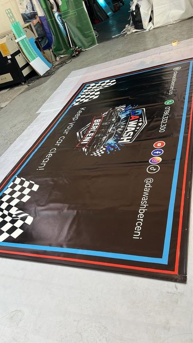 Print autocolant,banner,placi forex,bond,plexiglass,blockout,Etichete