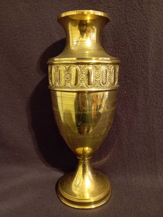 Комплект от две големи старинни месингови вази - ваза