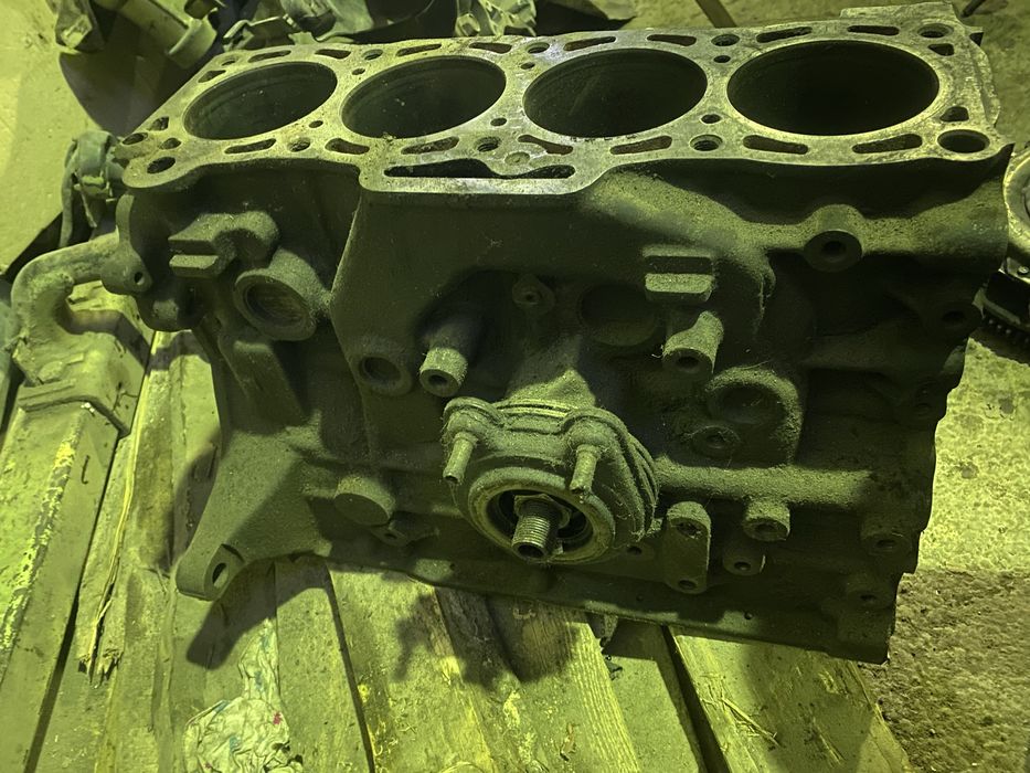 Продам коробку блок рейки мазда