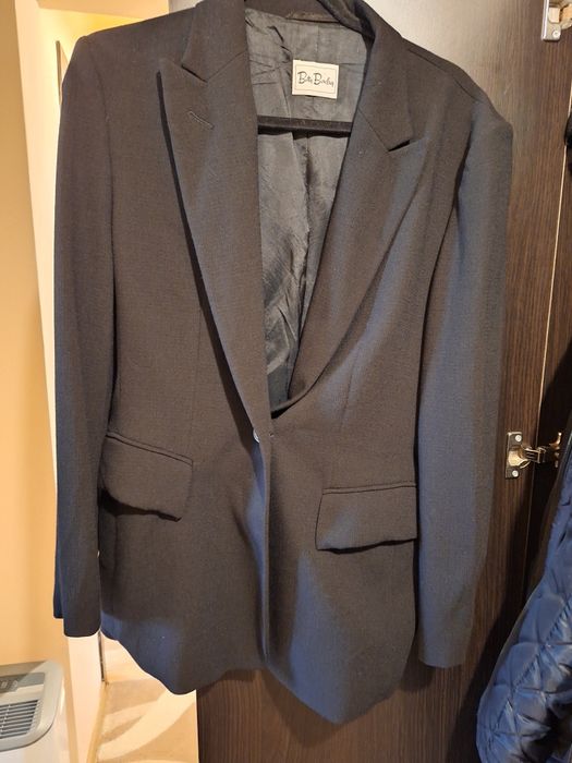 Продавам дамско сако