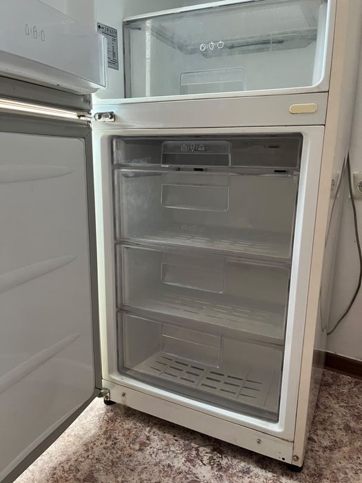 Продается холодильник