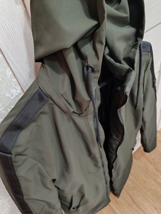 Куртка  на мальчика осень -весна