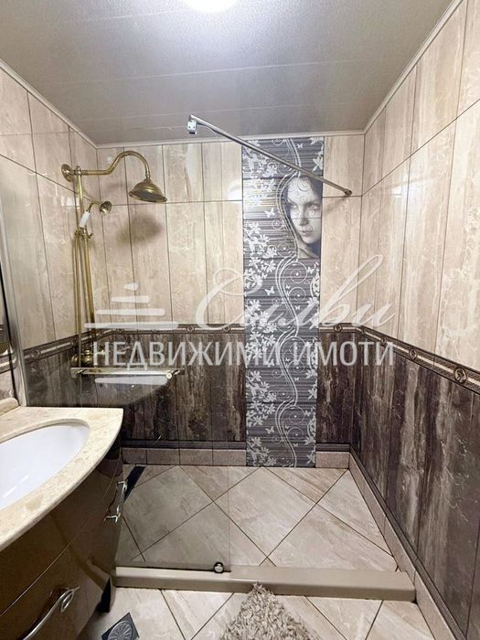 Продава се Двустаен апартамент в Шумен, Боян Българанов 2 - 68 кв.м за 975 €/кв.м - Снимка #8