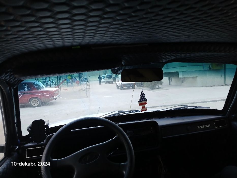 Moshina holati zoʻr,noldan qip terilgan