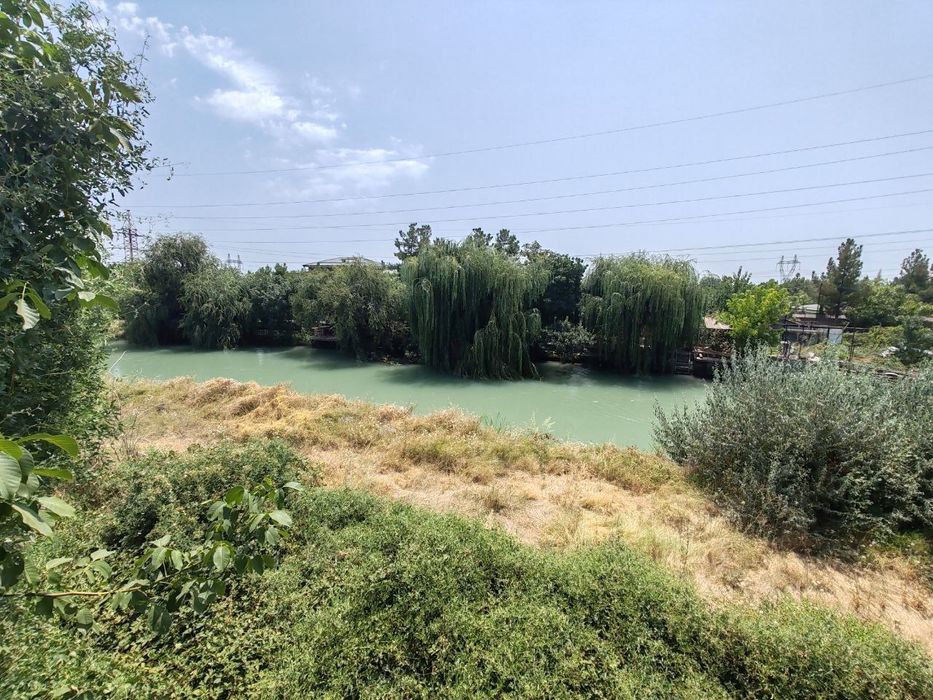 Дом 6км.от Ташкент20сот.ГЭС Кадырья(подходит под санаторий или клинику