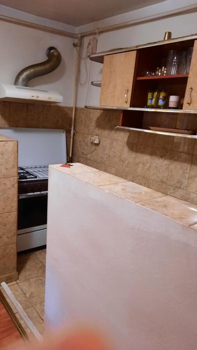 Inchiriez garsoniera