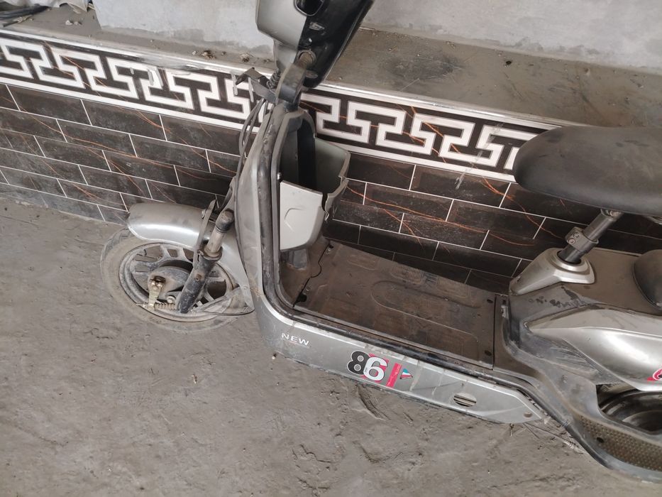 Скутер сотилади акумлятор чарчаган тушунадиганлар олсин