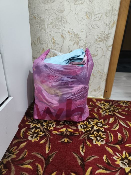 Продам одежду на девочку 2-3 годика