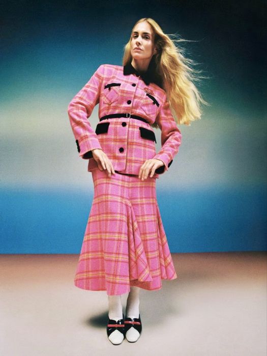 Кариран блейзър с кадиф. коланче и пола от Reserved (special edition)