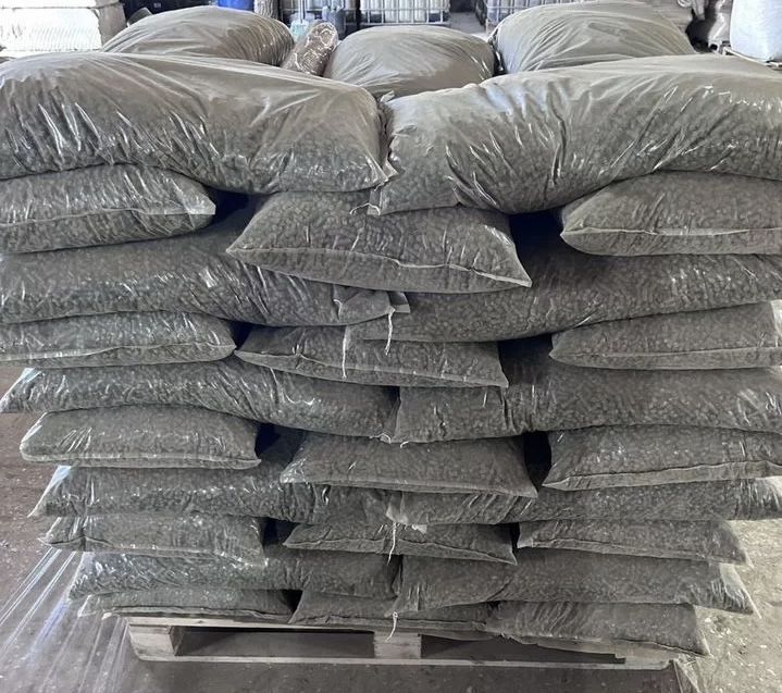 Продам пеллеты в мешках