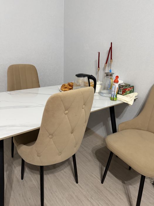 Продам стол со стульями