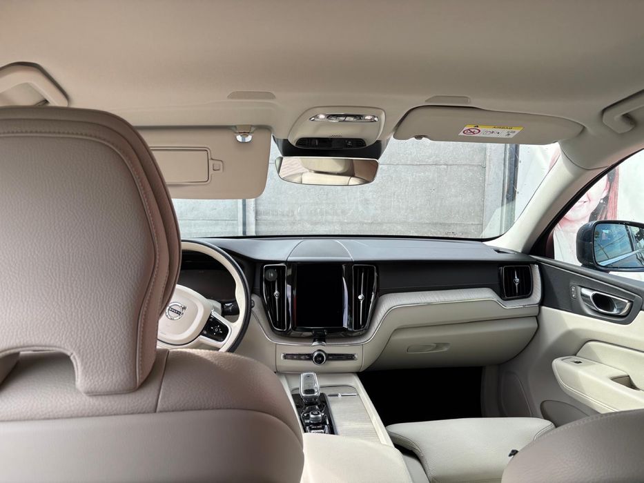 VOLVO XC60 2021 — imagine 5
