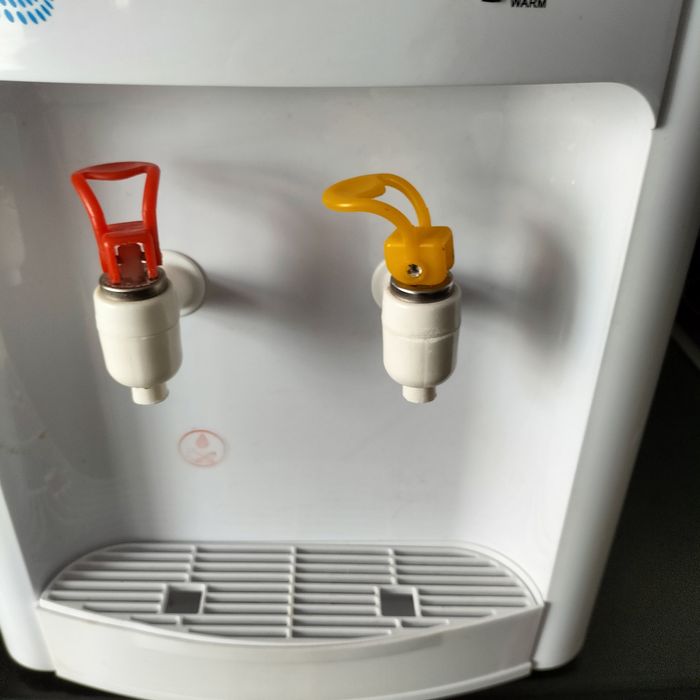 Кулер для воды настольный