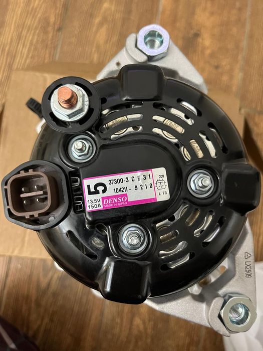 Генератор оригинал Hyundai / Kia 37300-3C531