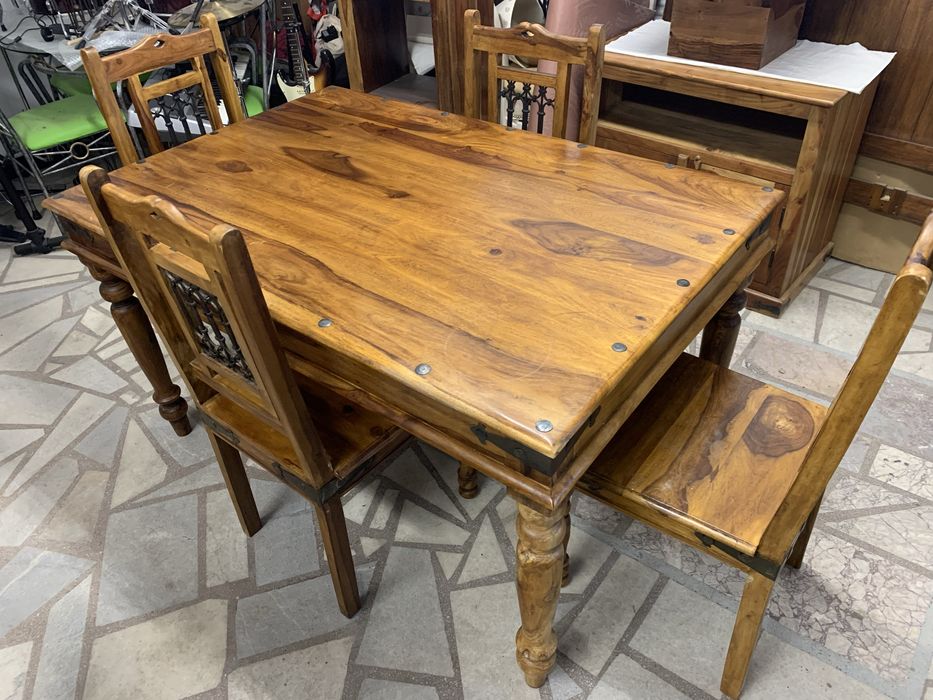 Титкова масивна маса с 6 стола