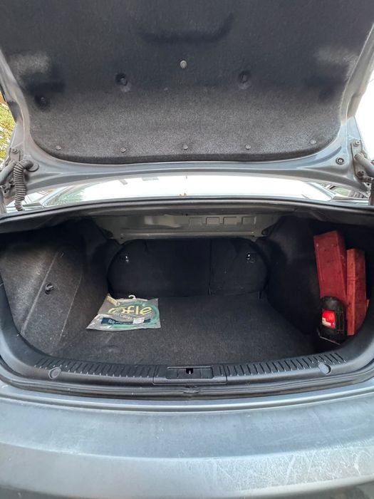 Vând Mazda 3, an 2005, 1,6 benzină