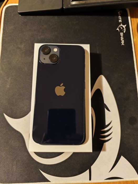iPhone 13 128 gb + 2 huse cadou. Prețul este negociabil