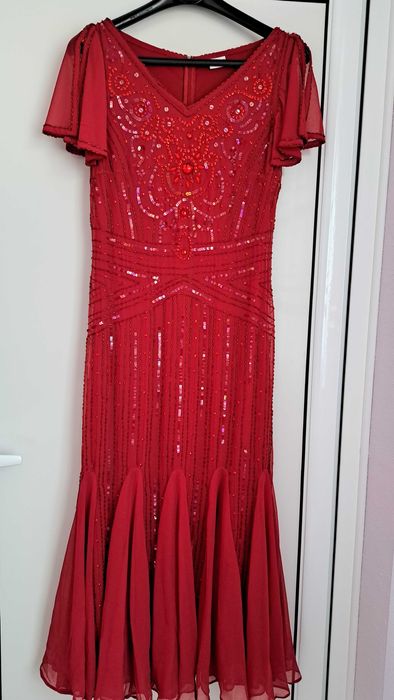 Официална рокля червена