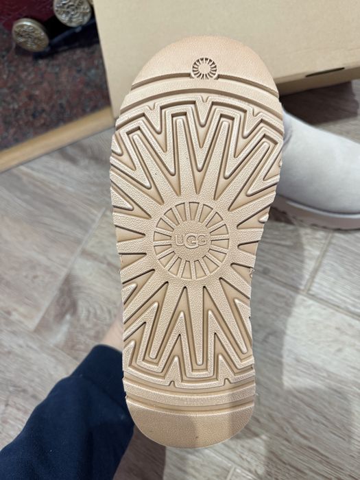 ugg ultra mini crem 38