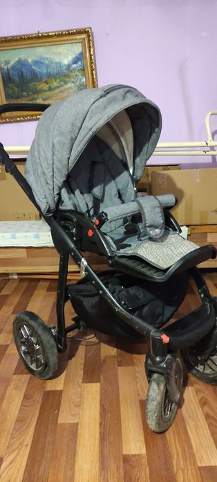 Коляска три в одном