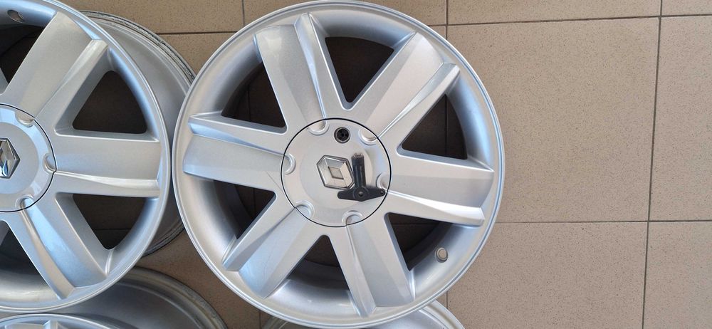 Оригинални джанти 16" Renault 4x100