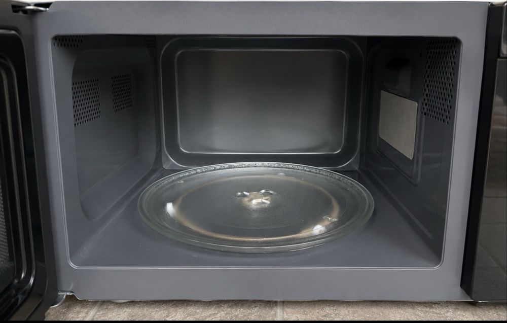 Микровълнова фурна Crown CDMO-2085BL в Отлично състояние