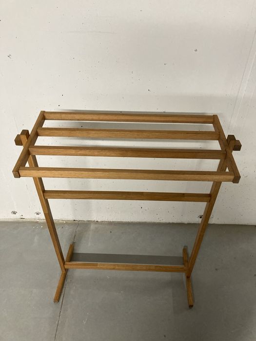 Кошче за боклук и стойка за кърпи баня