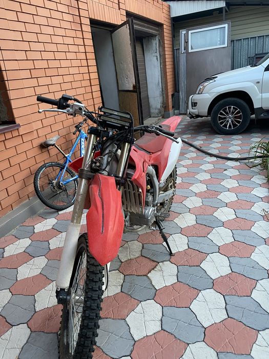 Продам мотоцикл 250куб