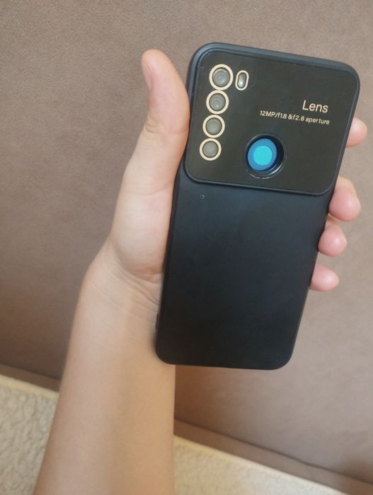 Продам телефон редми в отличном рабочем состоянии  в ремонте не был