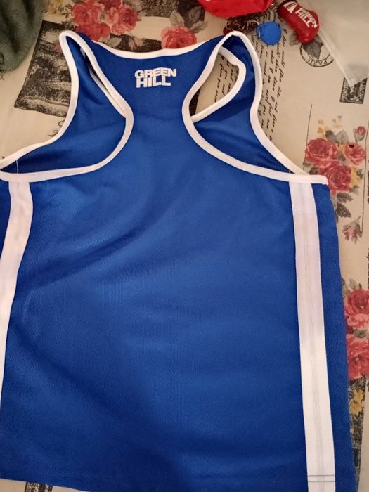 ex compleuri de boxat încă în garanție