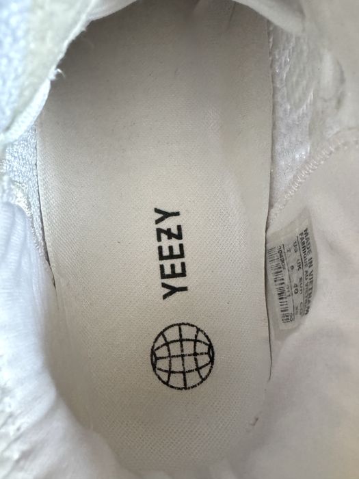 Adidas Yeezy 350 Albi, Marimea  39