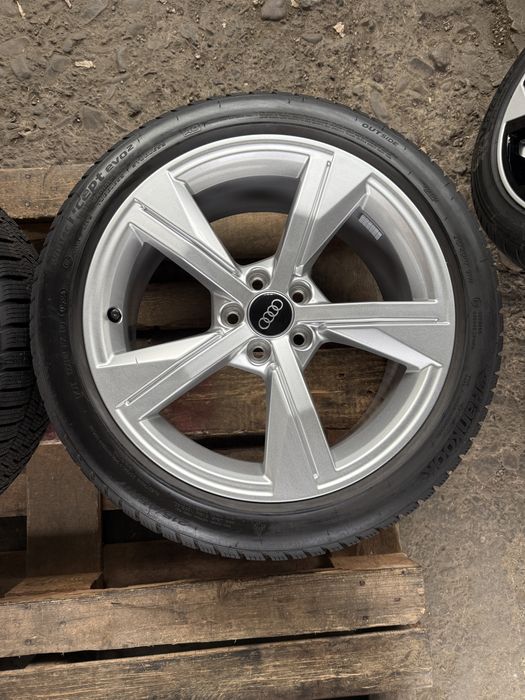 Jante originale Audi A1 Vw Polo Skoda Fabia anvelope iarna 215/45 17