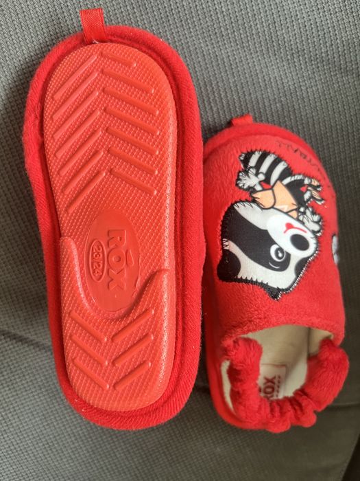 Детски нови пантофи 26/27
