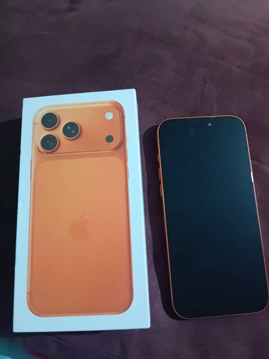 IPhone17 pro max de vanzare nu este original dar este nou sigilat
