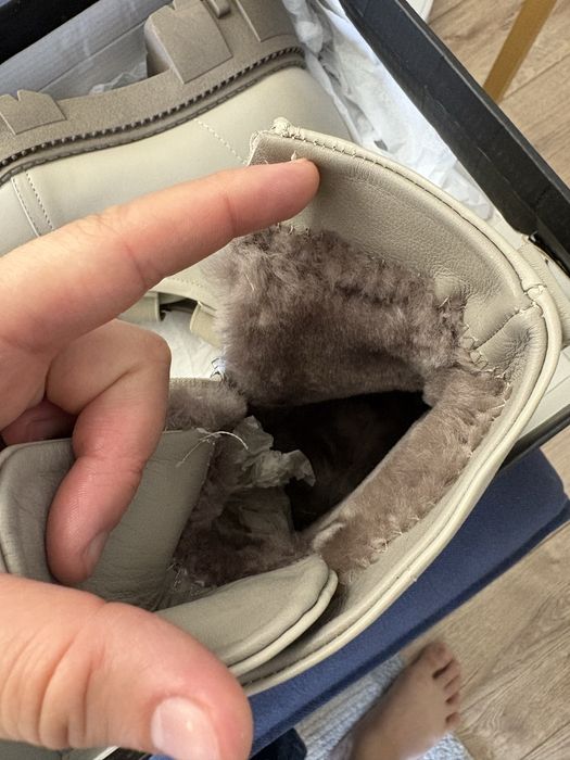 Продам сапоги новые