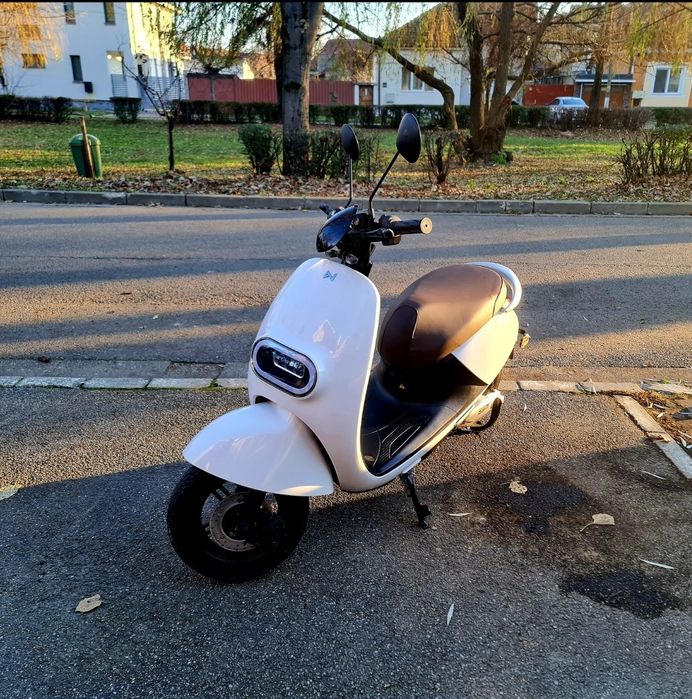 Cash/Rate - Moto/Scuter Yamaha/Moden/Lvneng S3w electric - nou - vespa