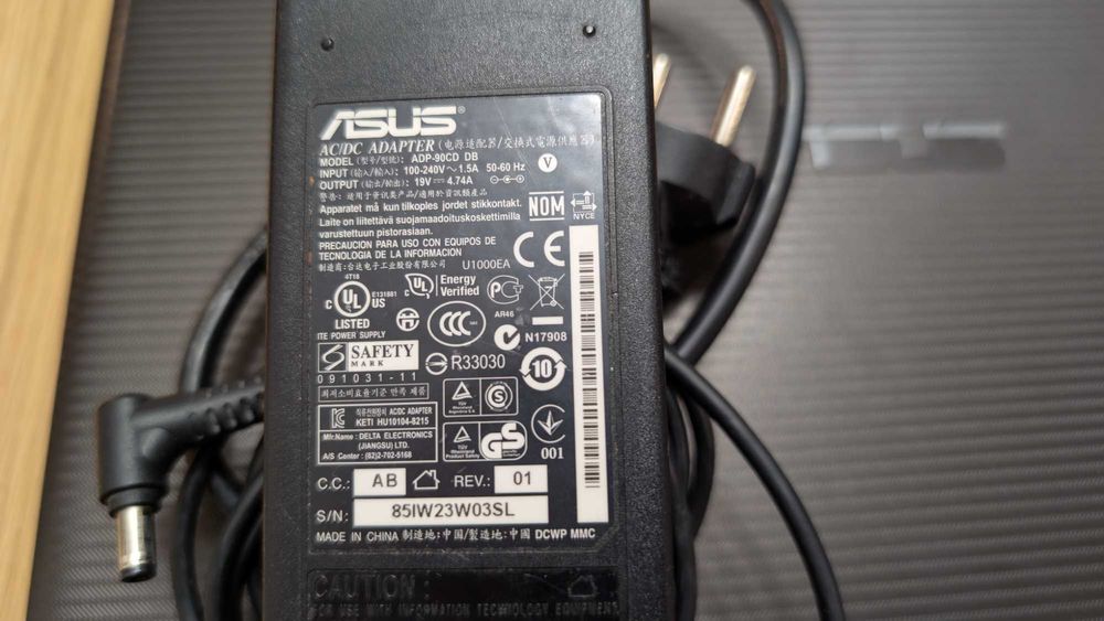 Лаптоп Asus K55V 15.6” i5-3210M 8GB 500GB HDD Windows 10 NVIDIA GT630M