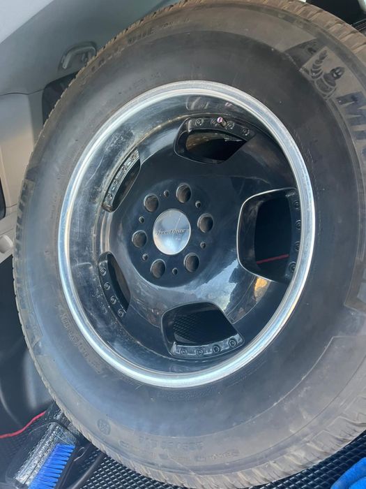 Продам резину Michelin с дисками