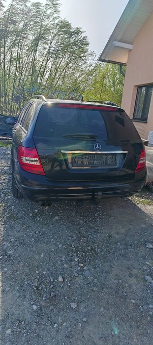 Mercedes C Class W204 Euro 5 2013 Face-lift pentru piese (motor defect