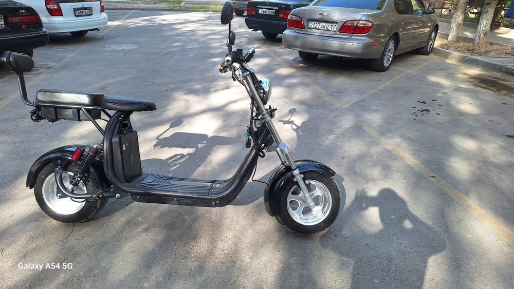 Электромобиль взрослый