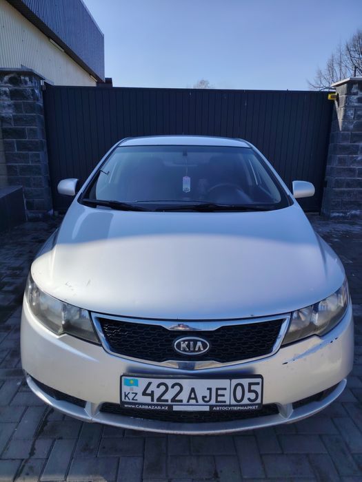 Продаётся Киа серато 2013года