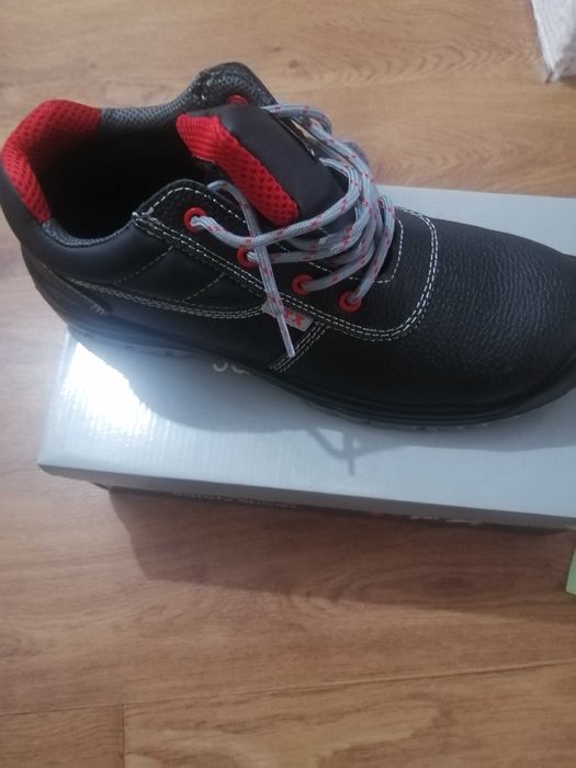 Работни обувки RTX