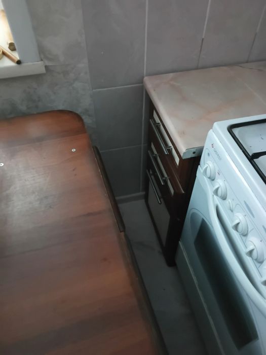Продам кухонный гарнитур б у