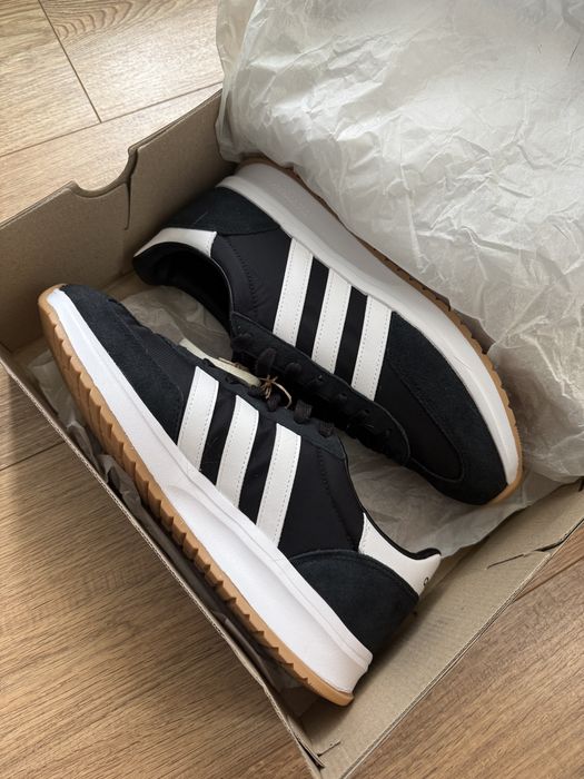 Adidas кроссовки (оригинал с Intertop)