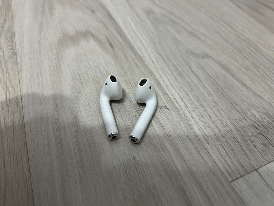 Airpods 2, in stare excelenta, impecabile