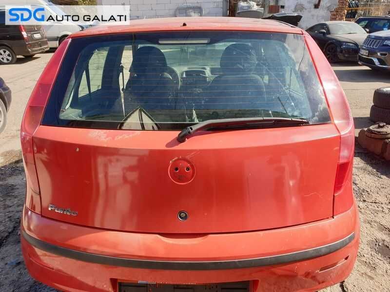 Hayon Haion Portbagaj Dezechipat cu Luneta Geam Sticla Fiat Punto Facelift 1999 - 2012