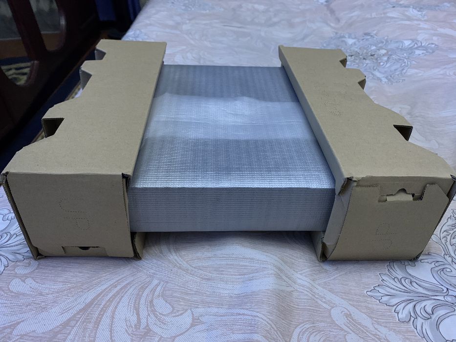 playstation4 slim 1TB один джестика оригинал и оснавные игры